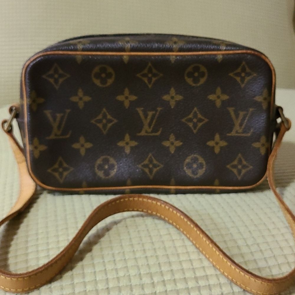 💯Authentic Louis Vuitton Handbag 🍀 - Picture 9 of 17